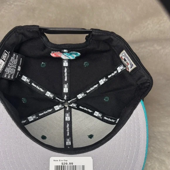 New Era Black and Teal Snapback Montreal Expos Cooperstown Collection Hat - Picture 3 of 4